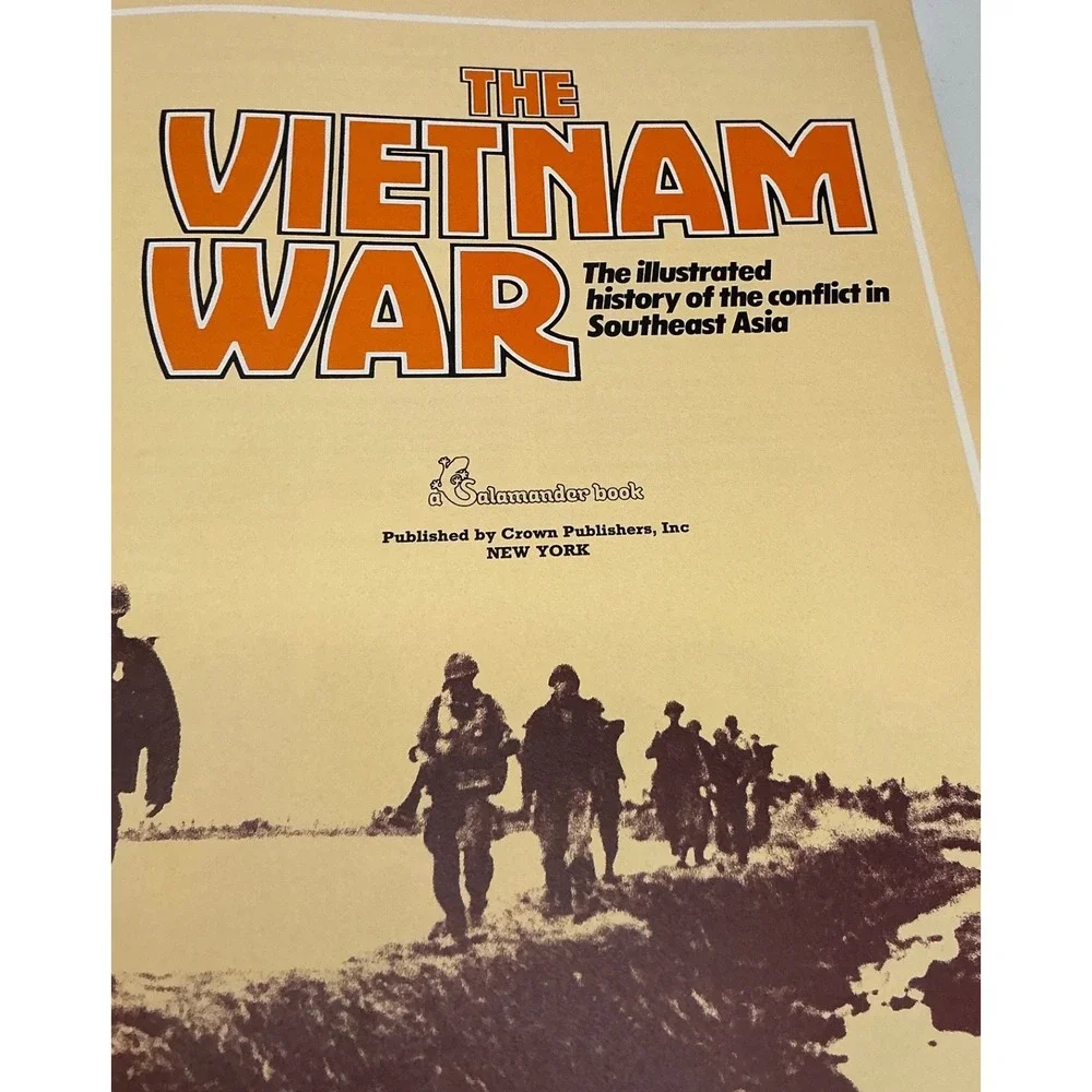 Crown Vintage The Vietnam War Illustrated History Book Ray Bonds 1979 Hardcover